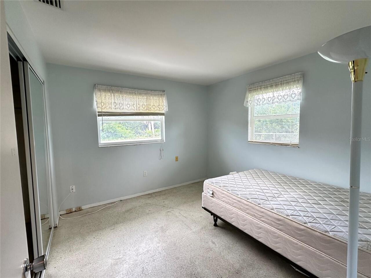 Listing Photo 10