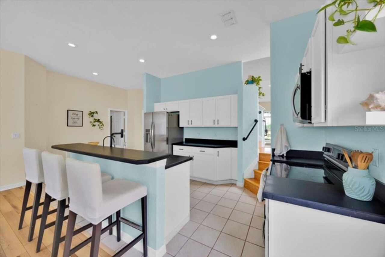 Listing Photo 12