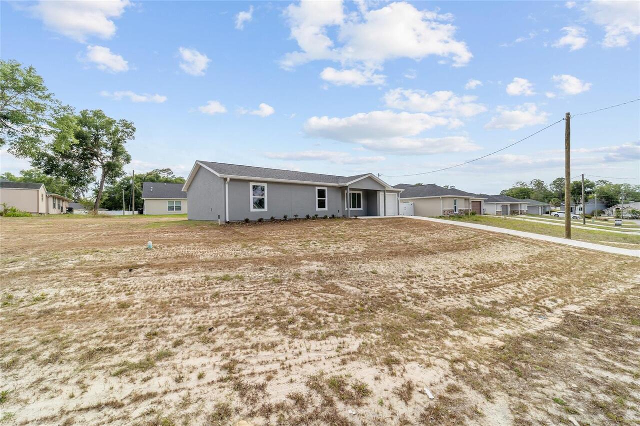 Listing Photo 6
