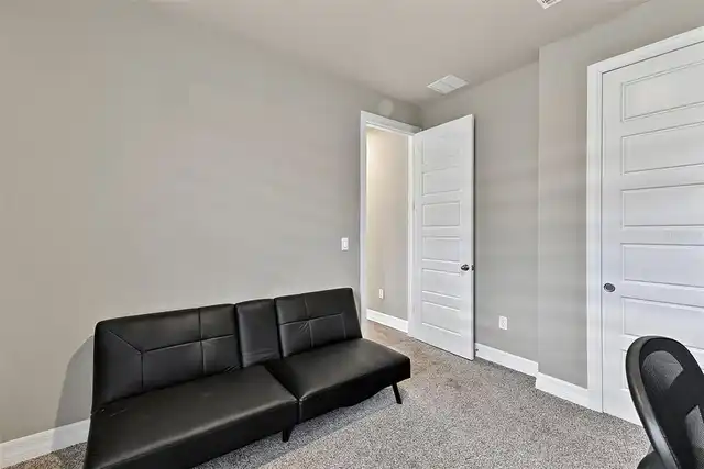 Listing Photo 23