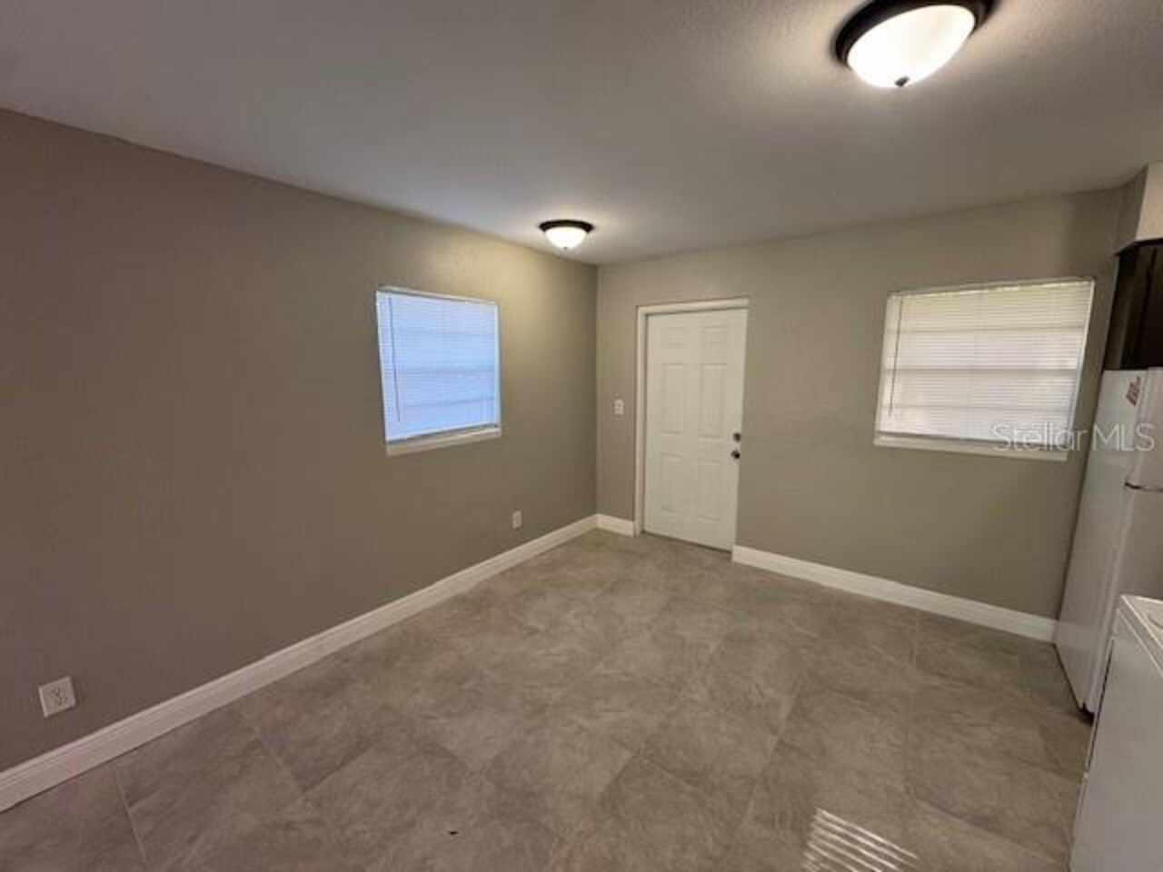 Listing Photo 8