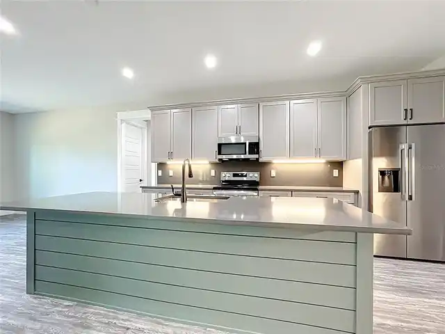 Listing Photo 15