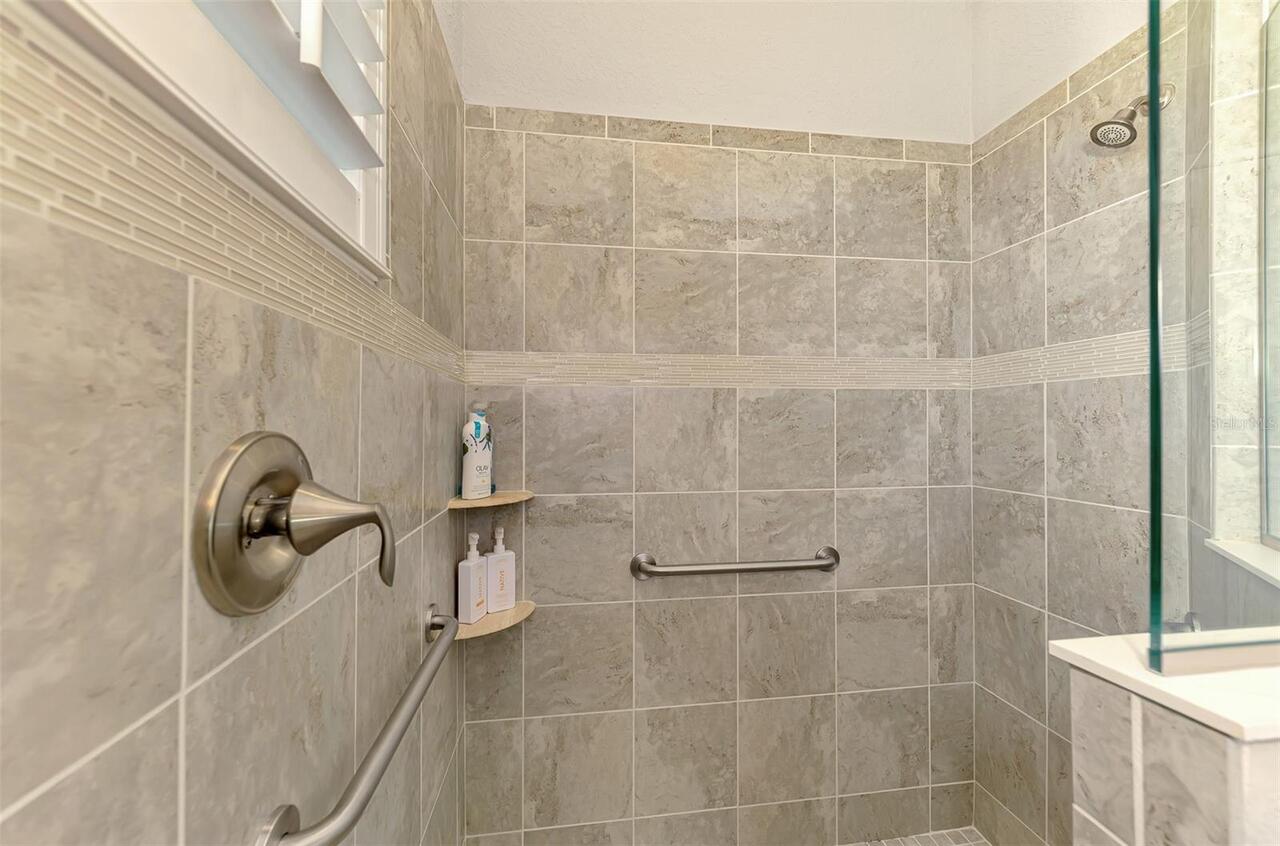 Listing Photo 42