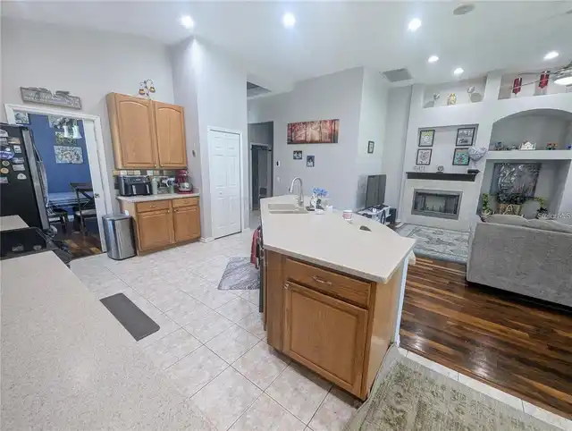 Listing Photo 9