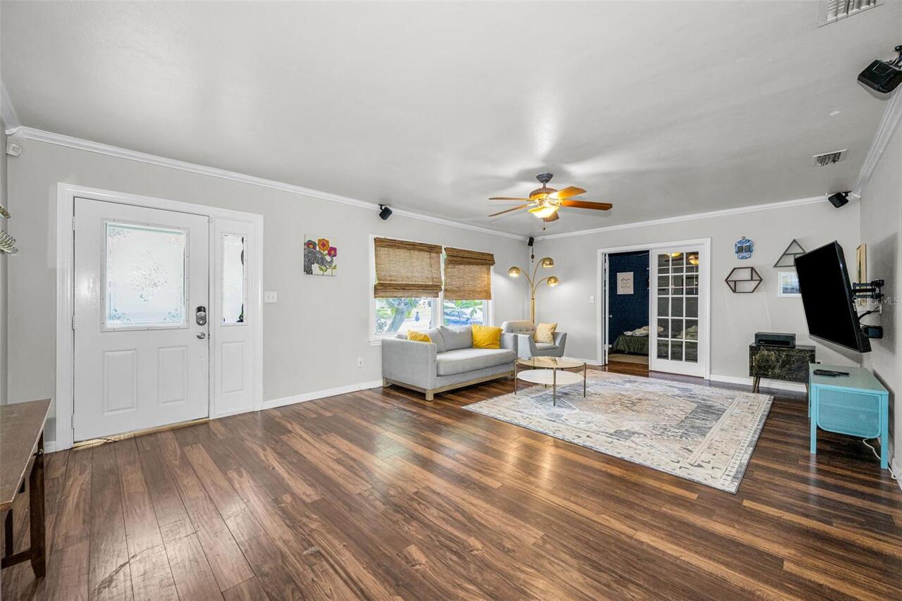 Listing Photo 9