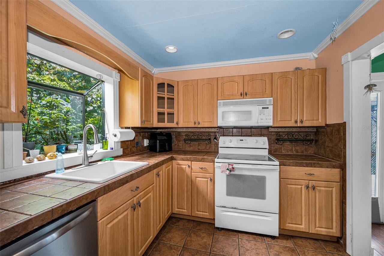 Listing Photo 16