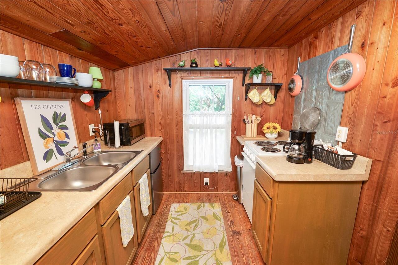 Listing Photo 6