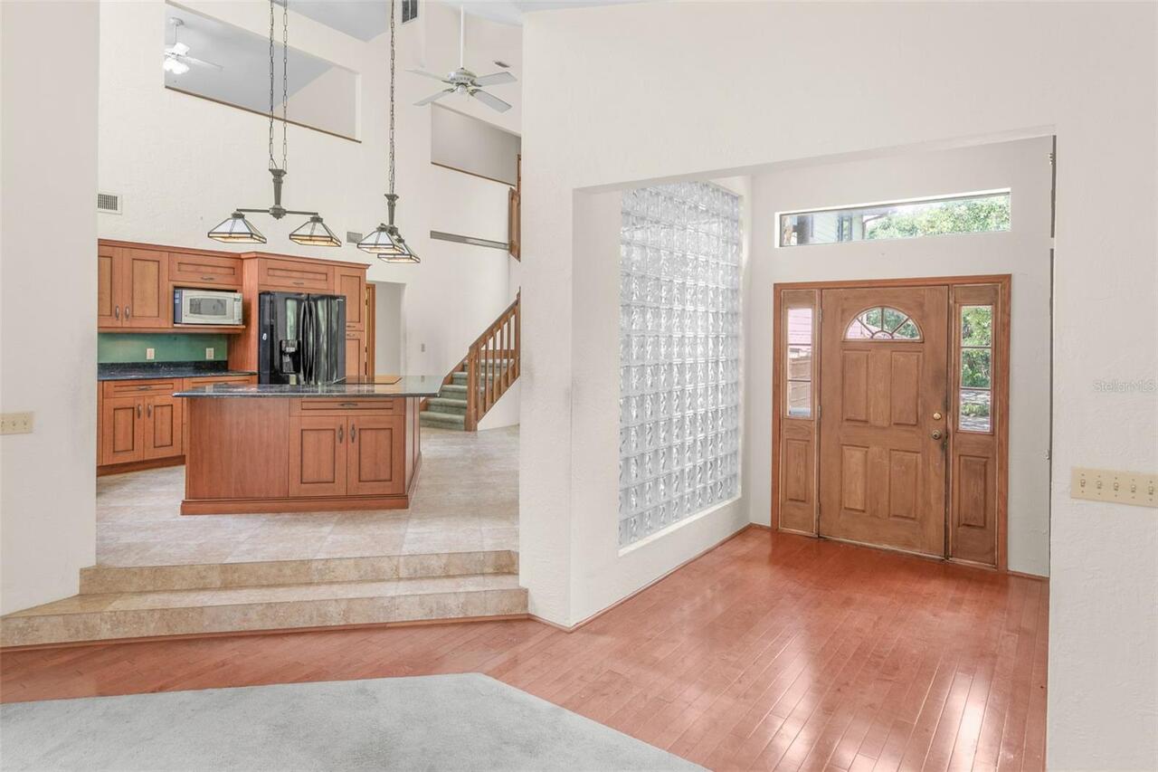 Listing Photo 8