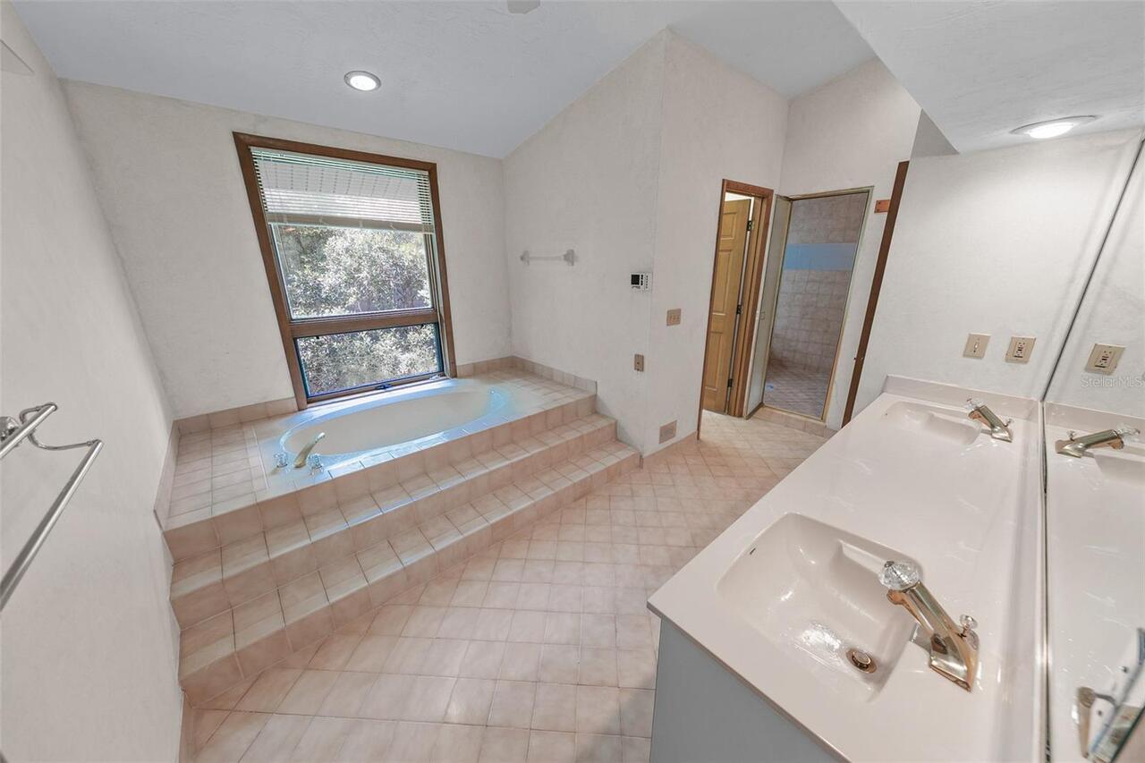 Listing Photo 33