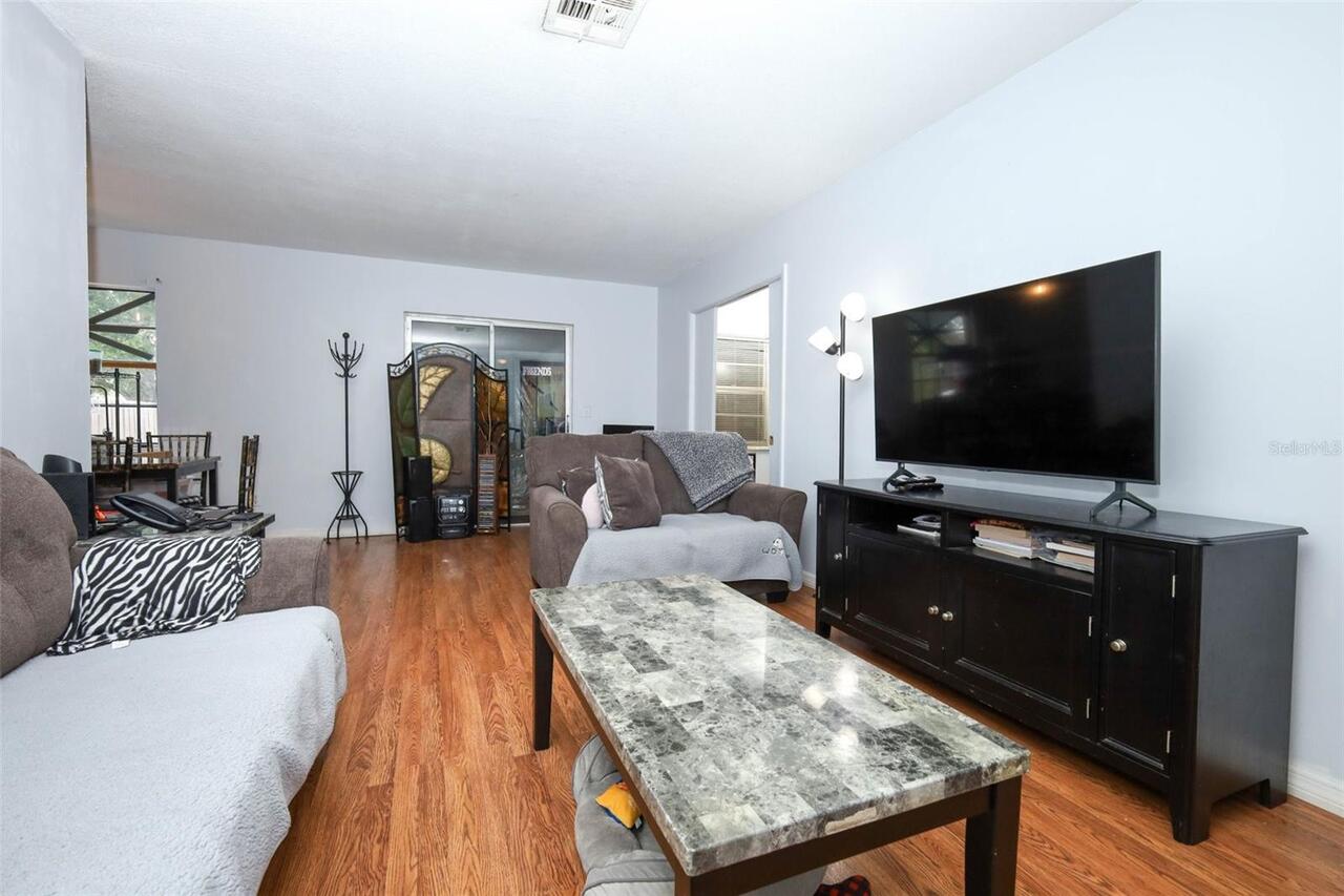Listing Photo 7