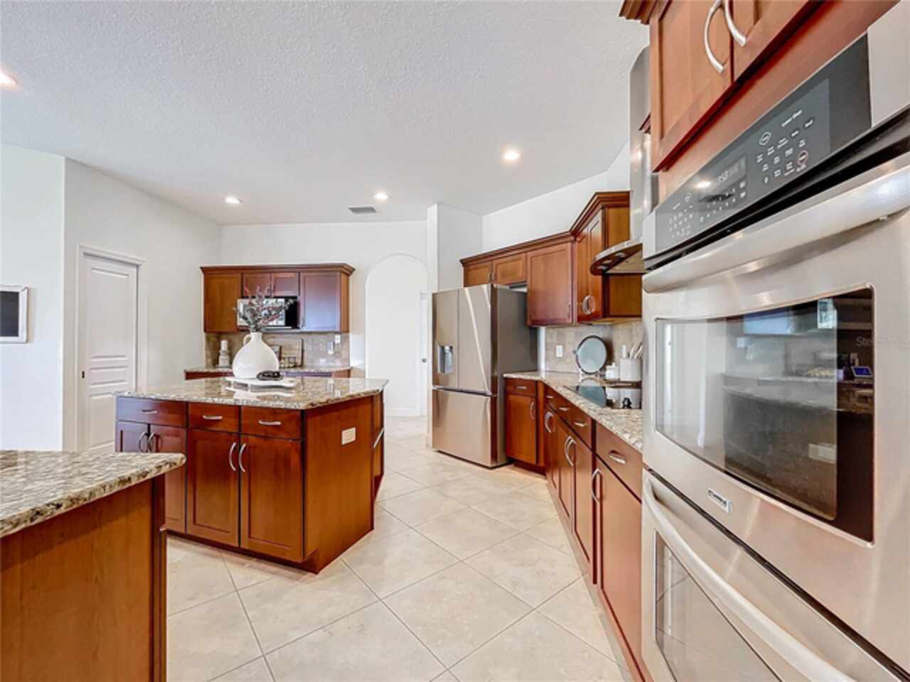 Listing Photo 14