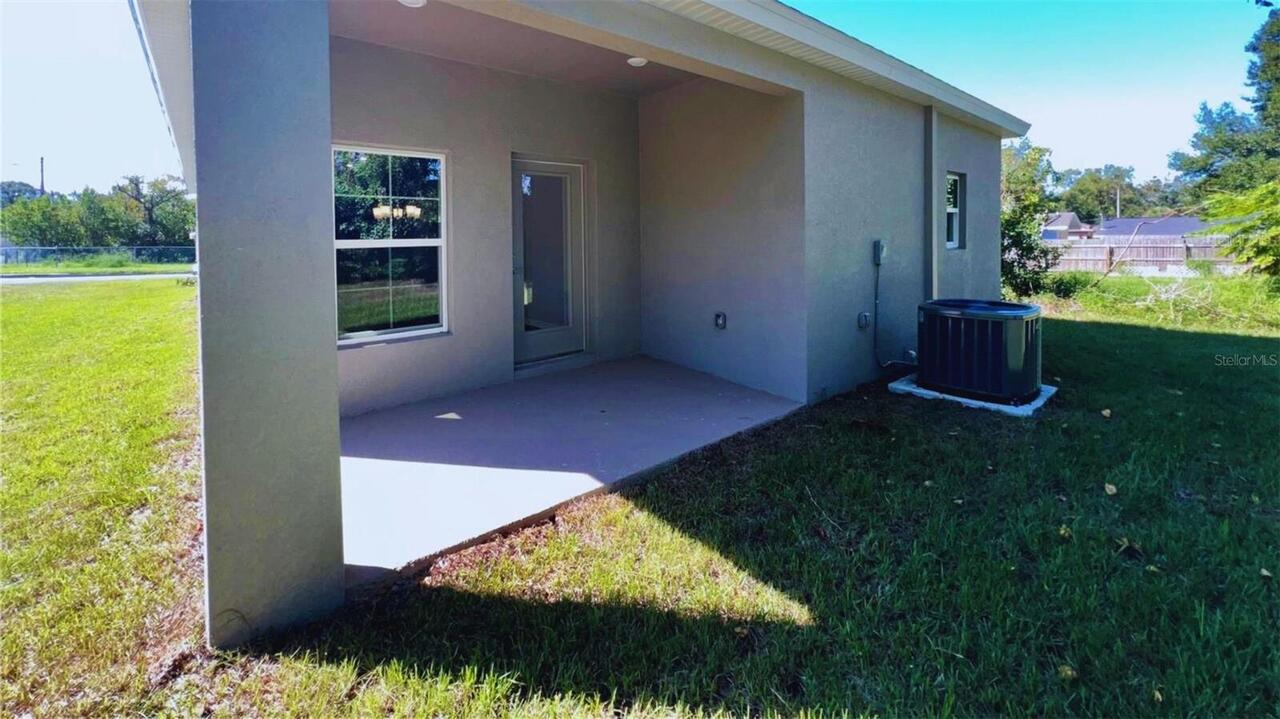 Listing Photo 8