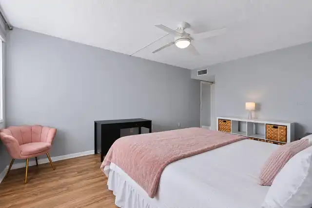 Listing Photo 16