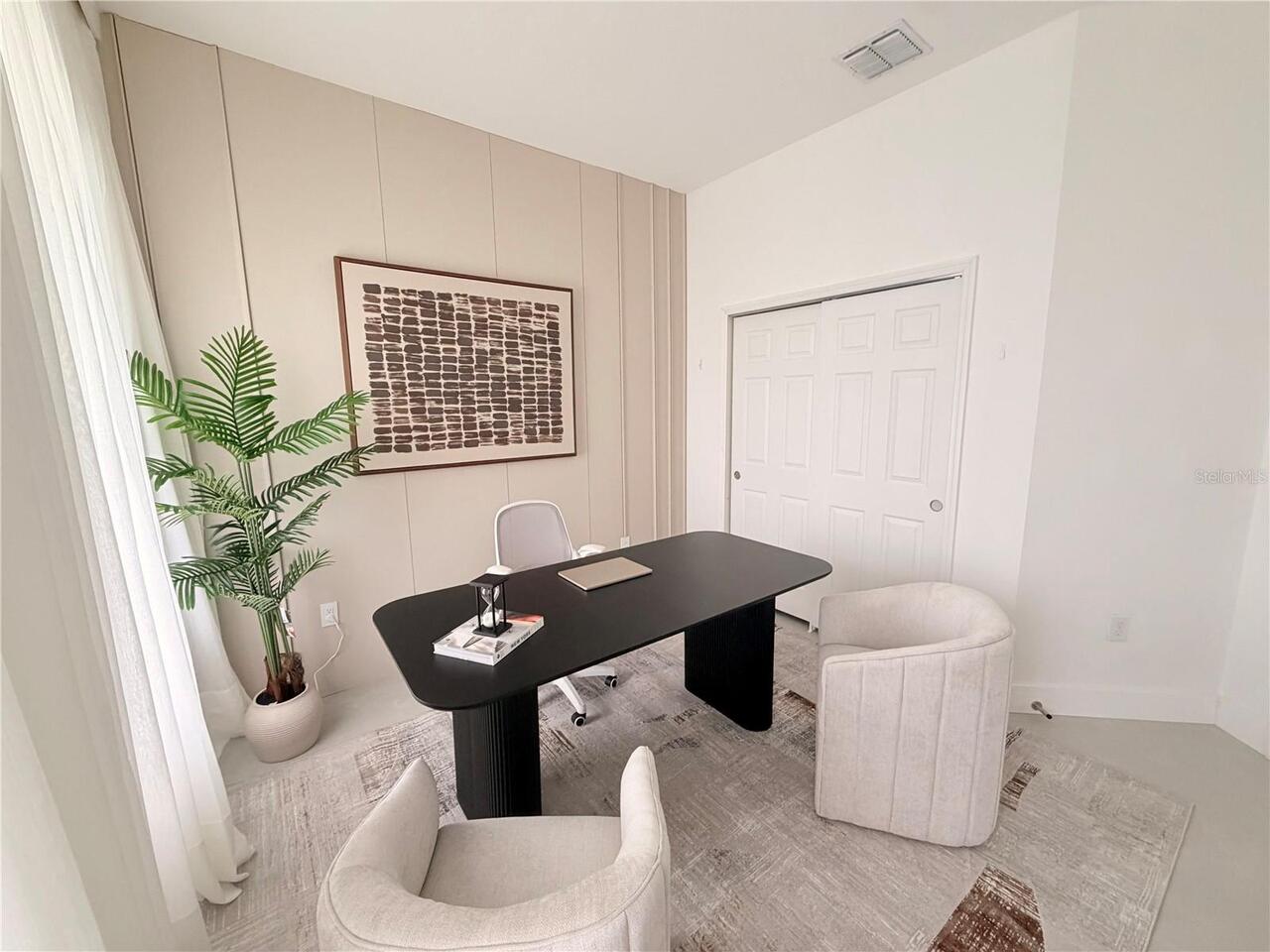 Listing Photo 12