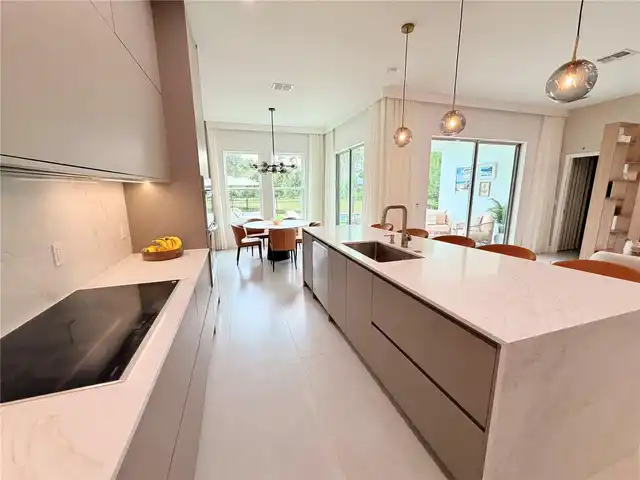 Listing Photo 34