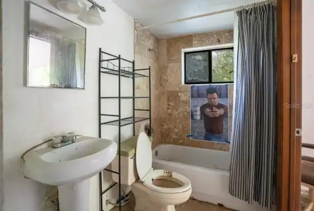 Listing Photo 17