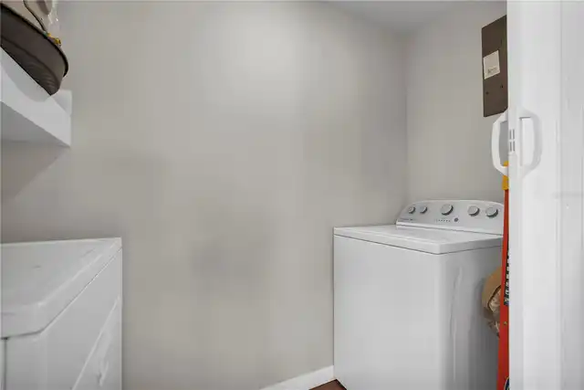 Listing Photo 16