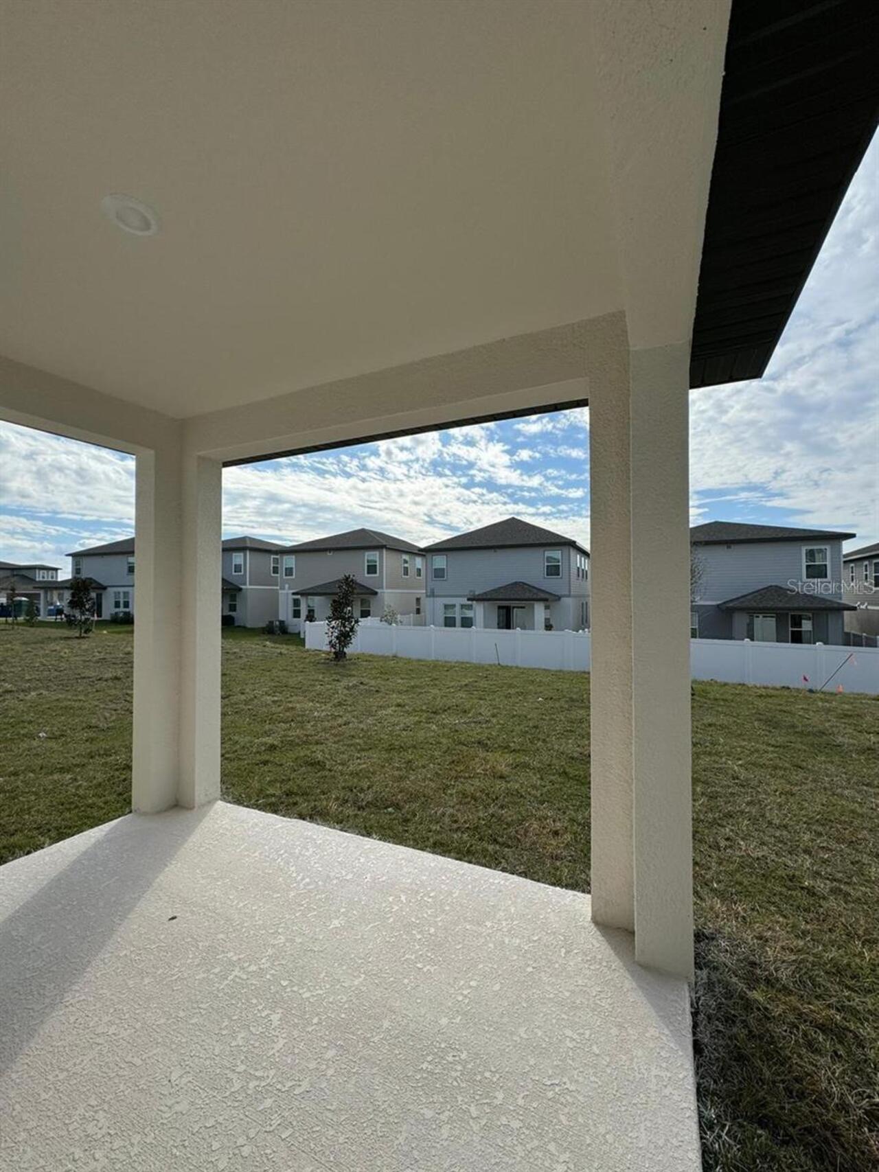 Listing Photo 10