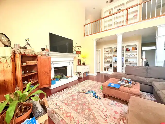 Listing Photo 10