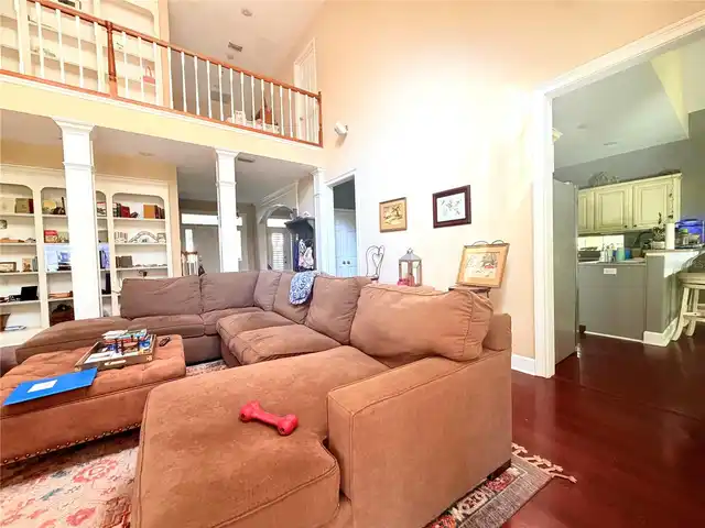 Listing Photo 11