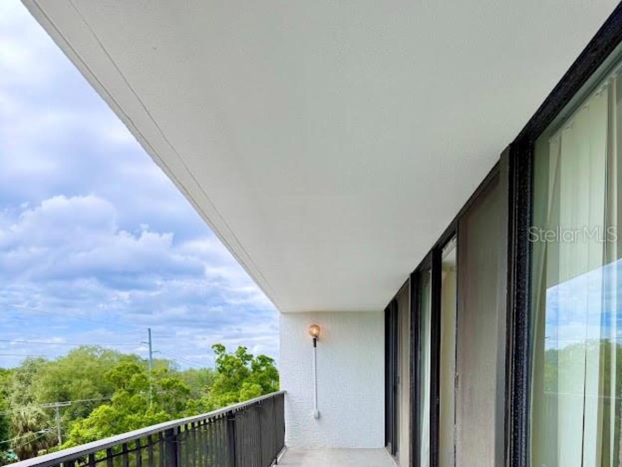 Listing Photo 11