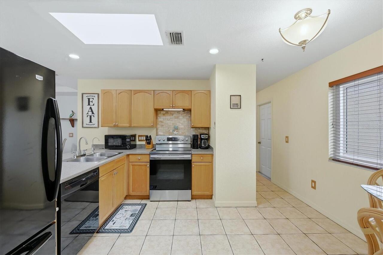 Listing Photo 15