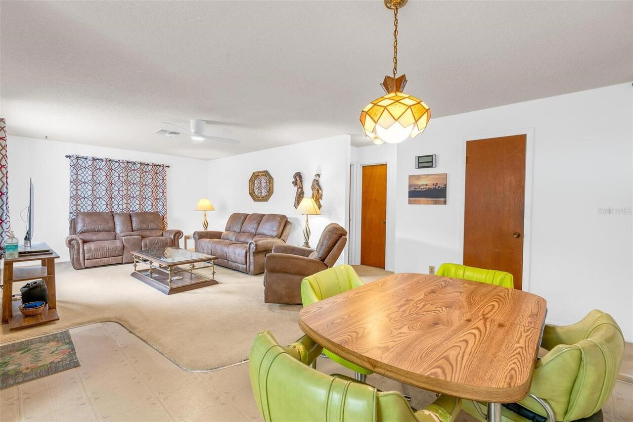 Listing Photo 8