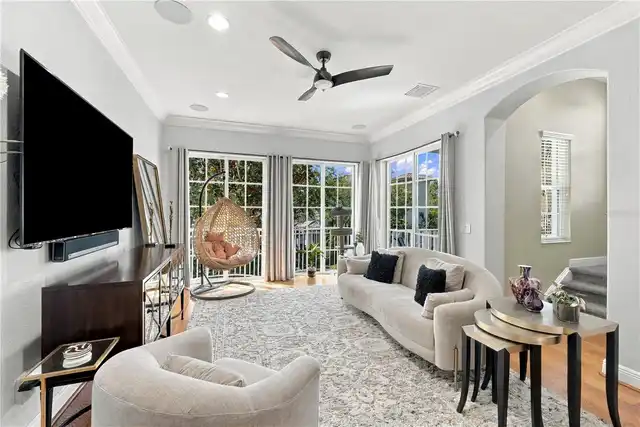 Listing Photo 8