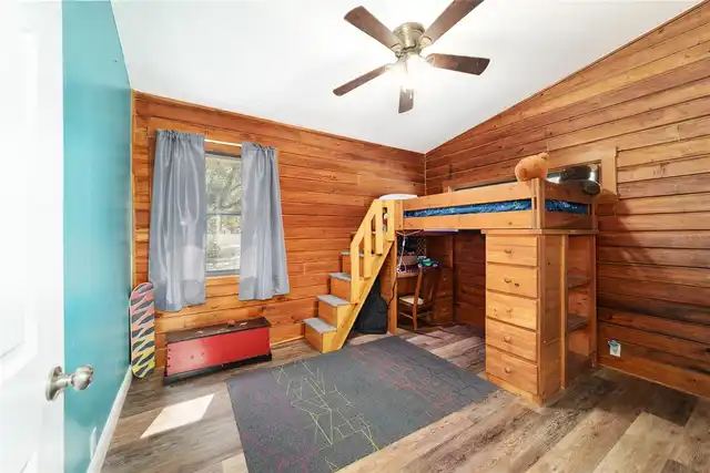 Listing Photo 32