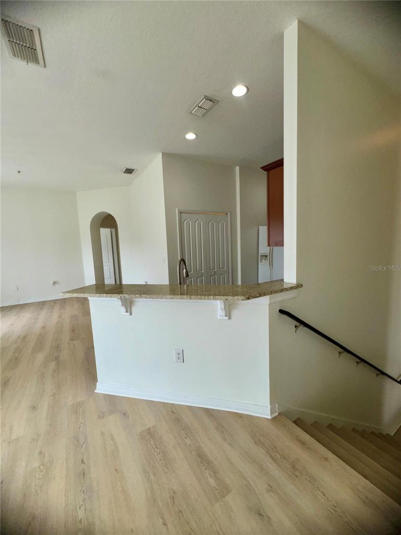 Listing Photo 14