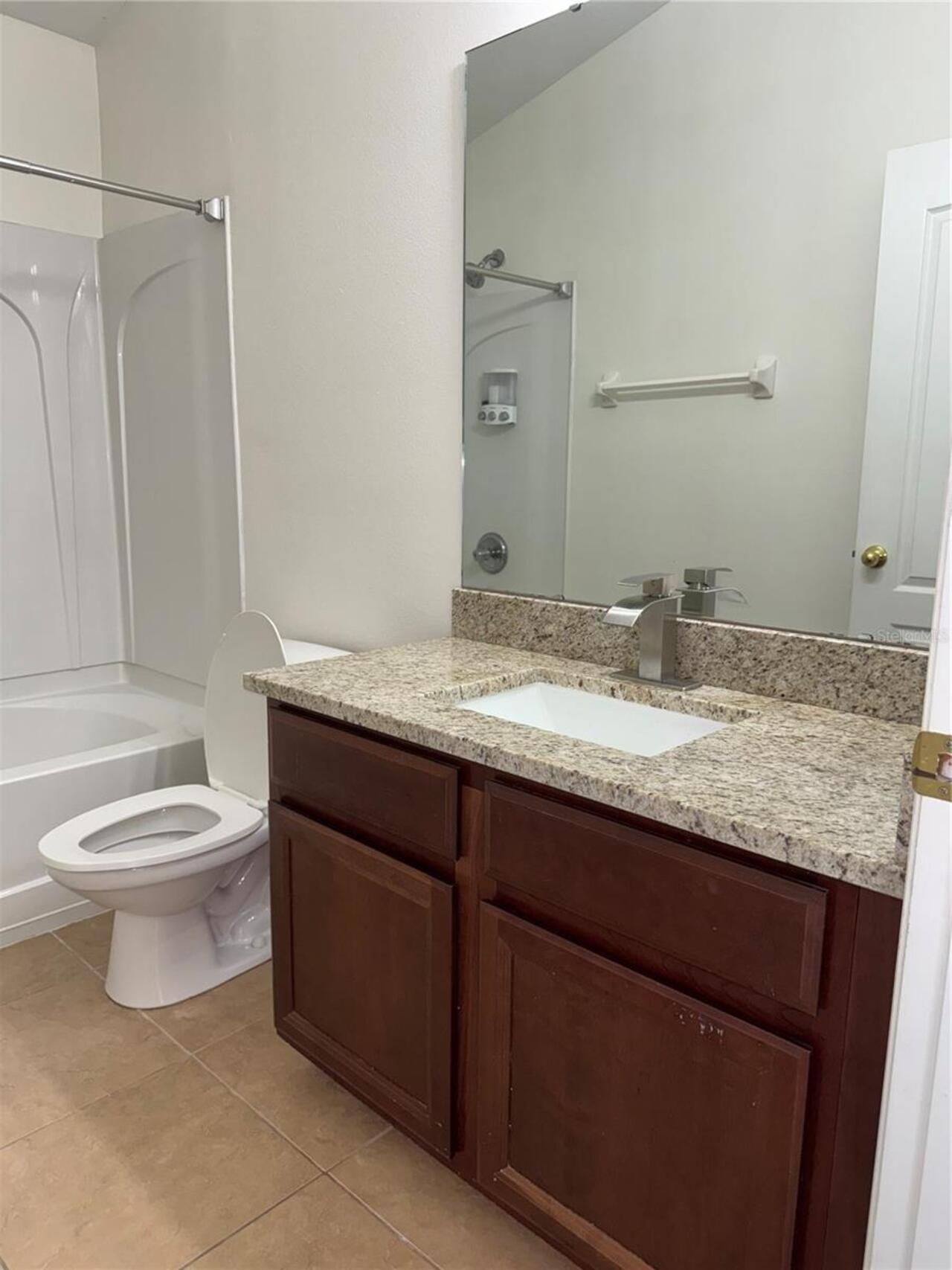 Listing Photo 16