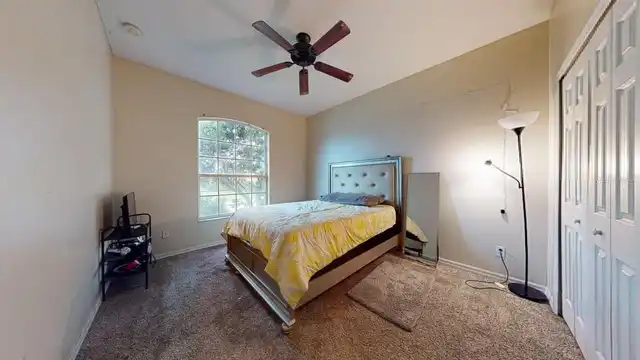 Listing Photo 14
