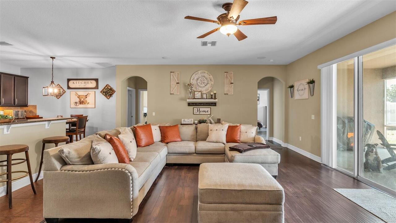 Listing Photo 8