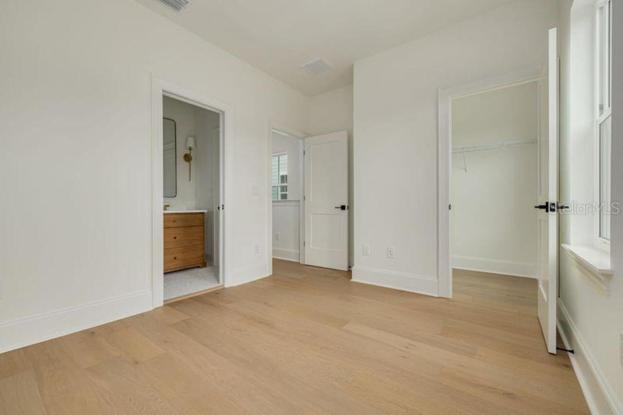 Listing Photo 24