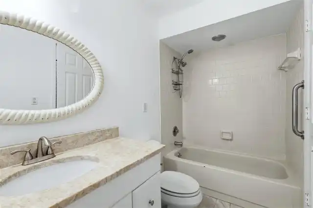 Listing Photo 15