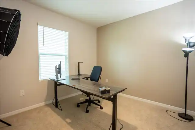Listing Photo 14