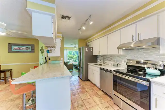 Listing Photo 29
