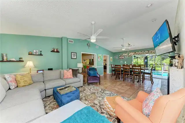 Listing Photo 38