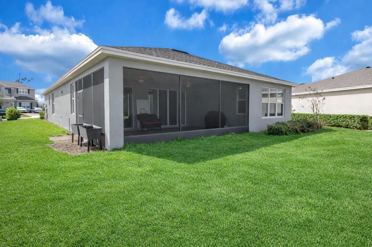 Listing Photo 11