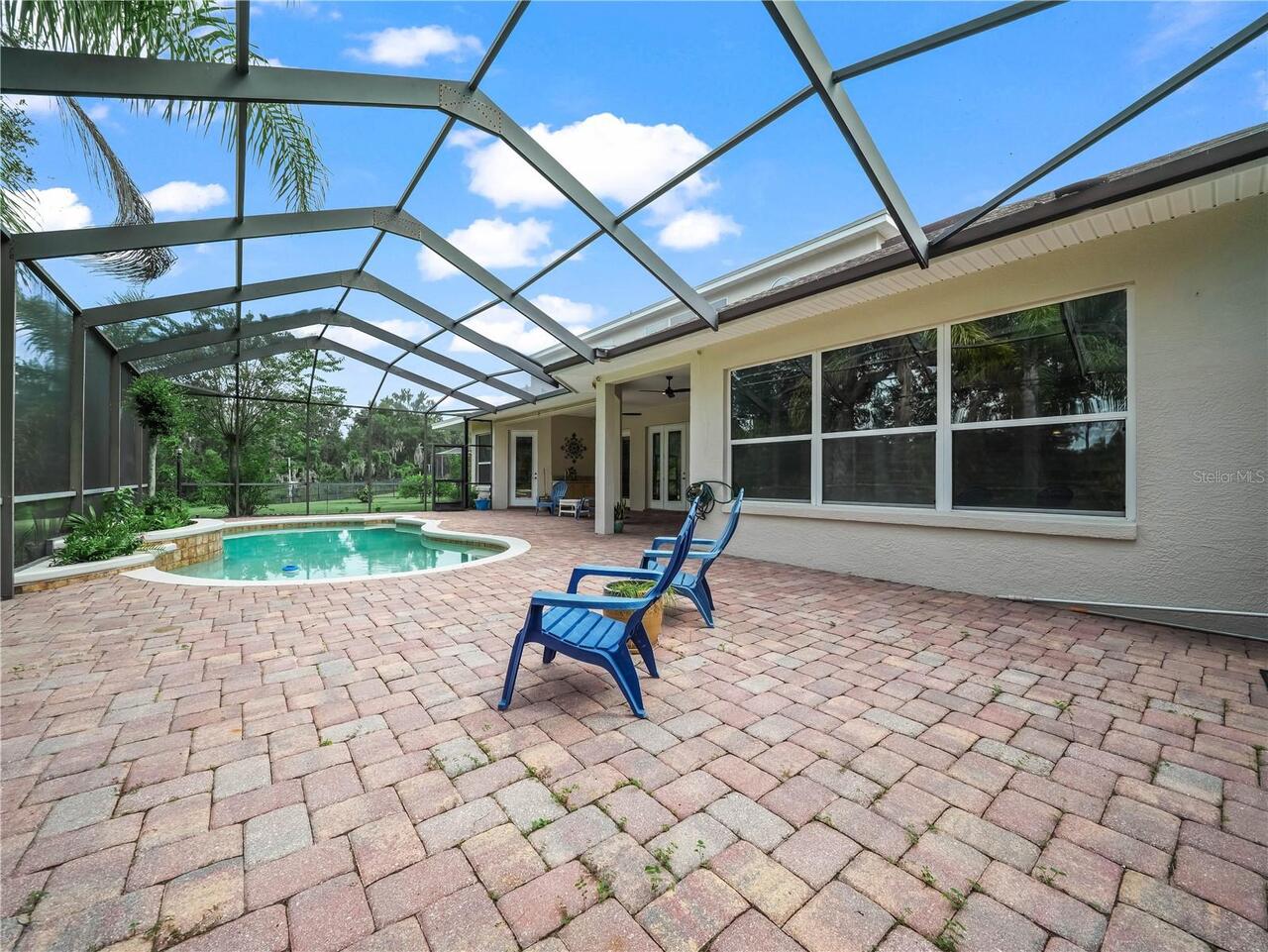 Listing Photo 10
