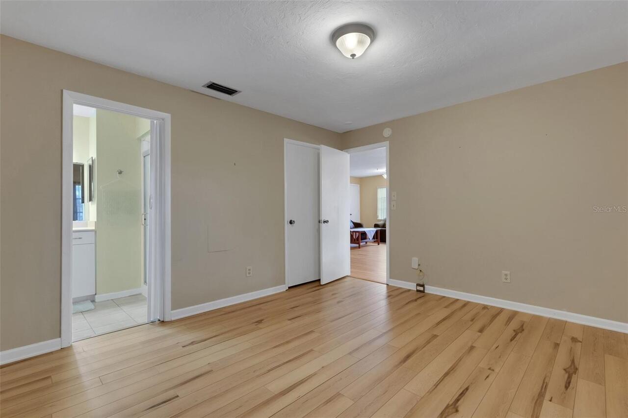 Listing Photo 20