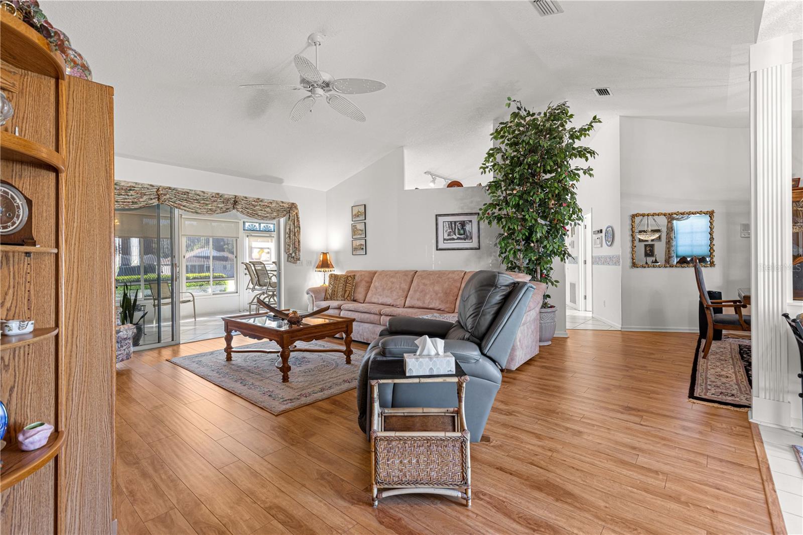 Listing Photo 17
