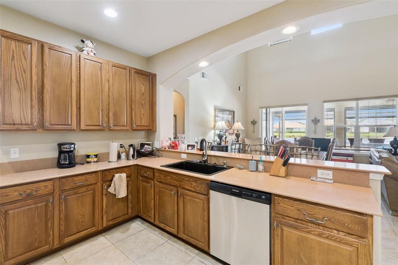 Listing Photo 11