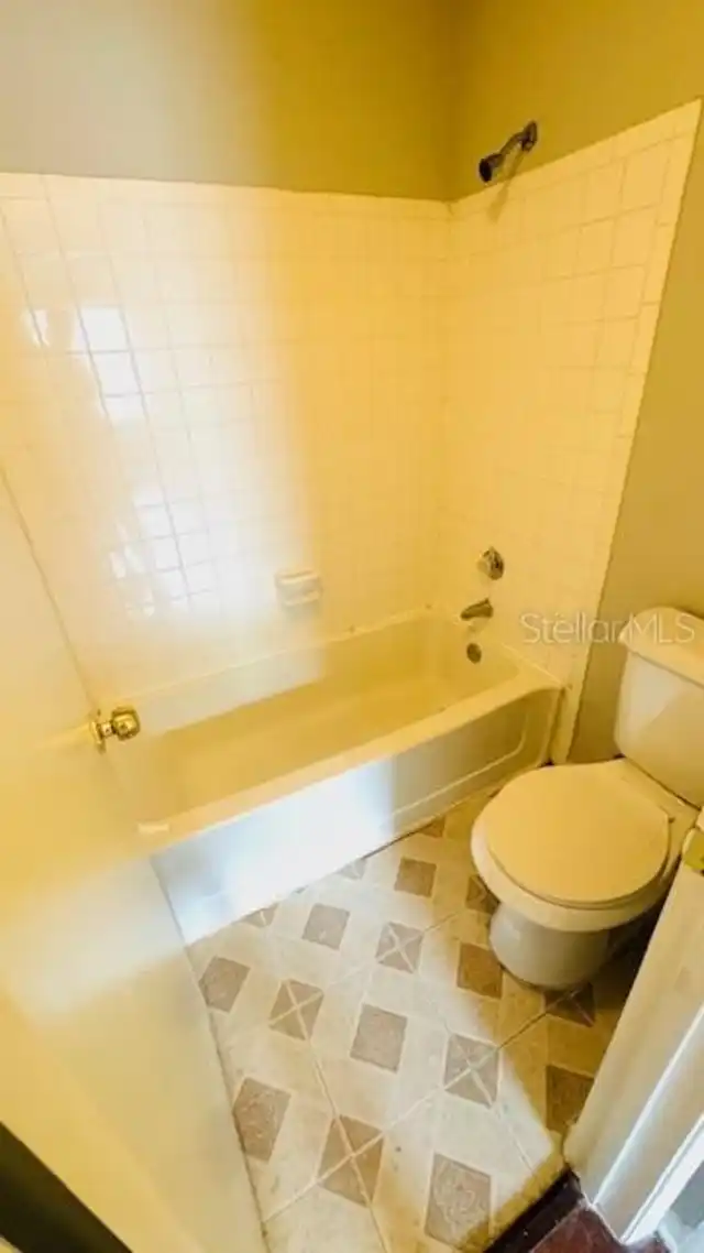 Listing Photo 17