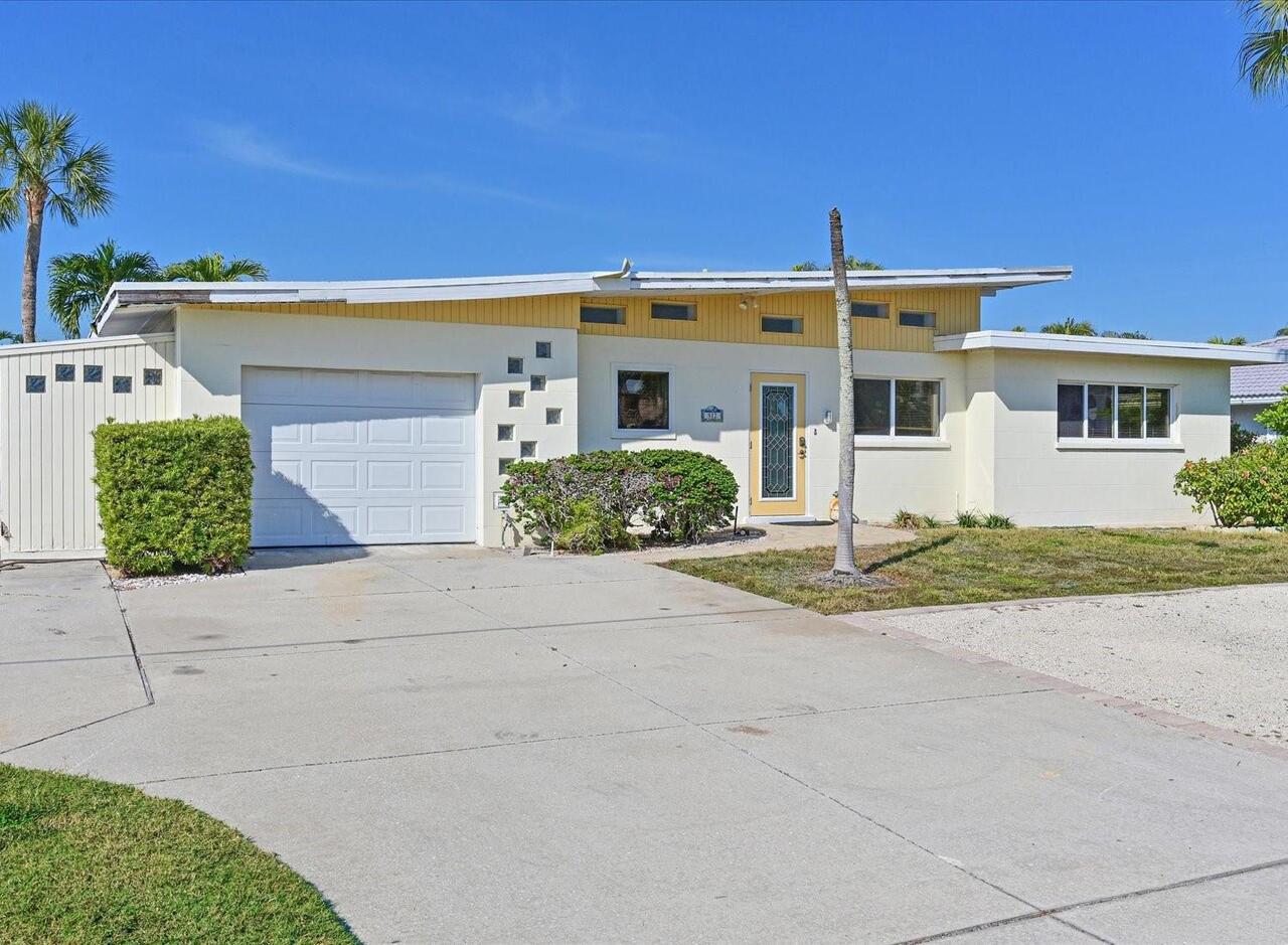 Holmes Beach Real Estate