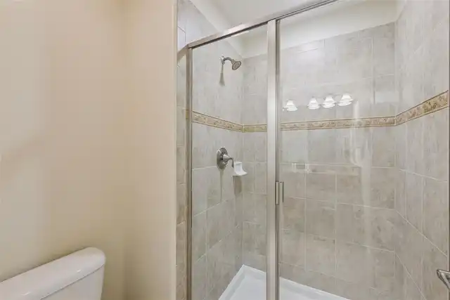 Listing Photo 20