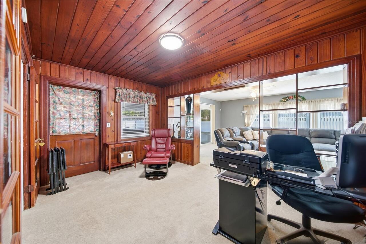 Listing Photo 11