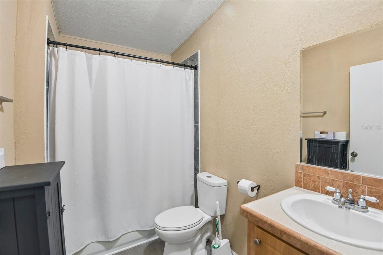 Listing Photo 11