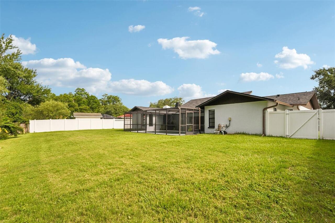 Listing Photo 12
