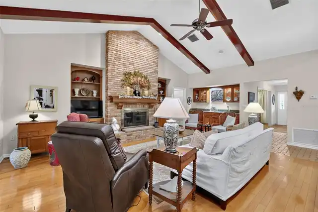 Listing Photo 18